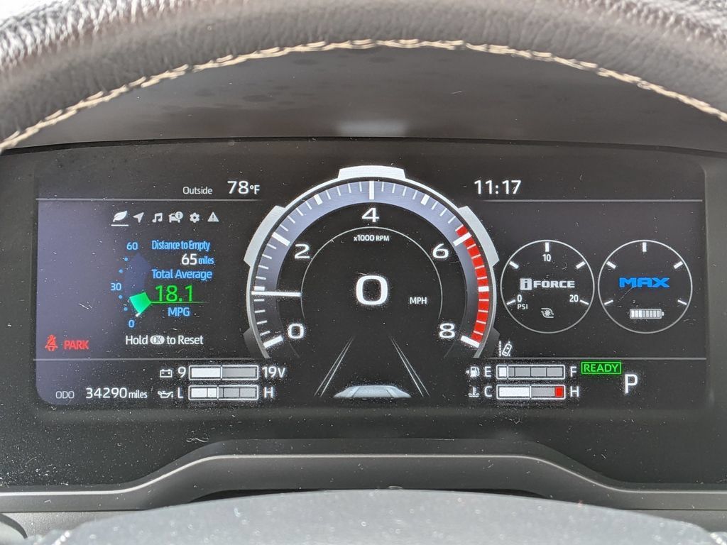 Used 2023 Toyota Tundra Capstone AWD/4WD image 25