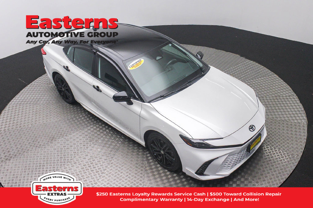 Used 2025 Toyota Camry XSE AWD/4WD image 4