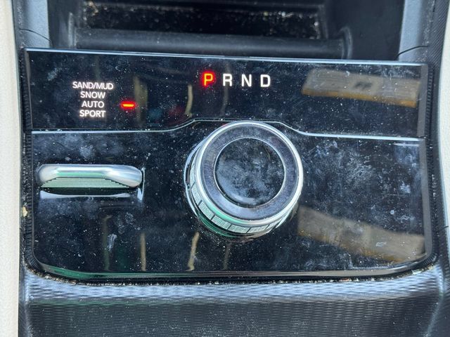 Certified 2024 Jeep Grand Cherokee Limited w/ Black Appearance Package AWD/4WD image 39