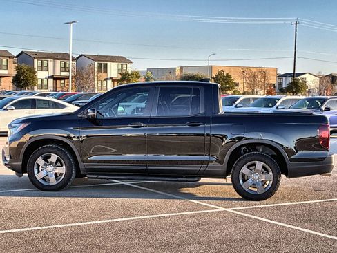 Certified 2025 Honda Ridgeline TrailSport image 3