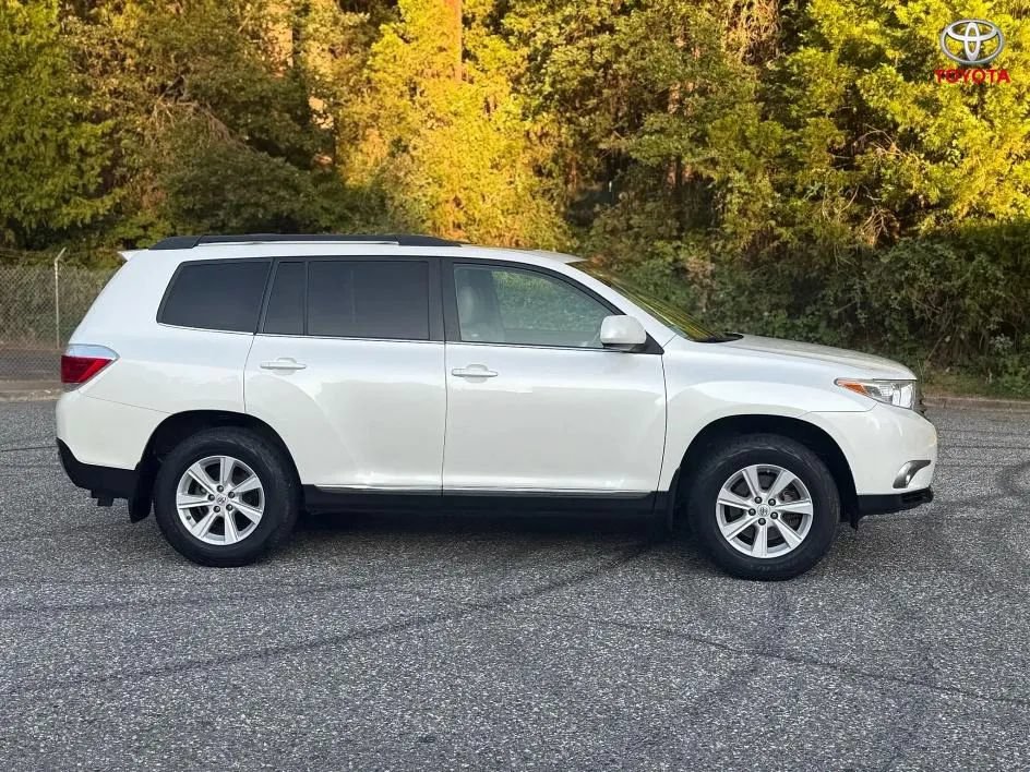 Used 2013 Toyota Highlander SE AWD/4WD image 5