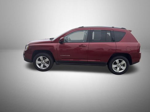 Used 2017 Jeep Compass Latitude AWD/4WD image 2