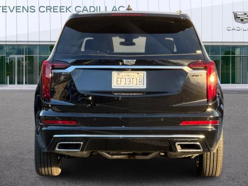 Used 2025 Cadillac XT6 Luxury FWD image 4