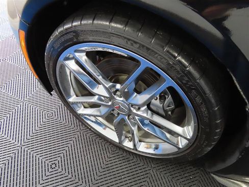 Used 2019 Chevrolet Corvette Stingray Convertible w/ 3LT Preferred Equipment Group RWD image 32