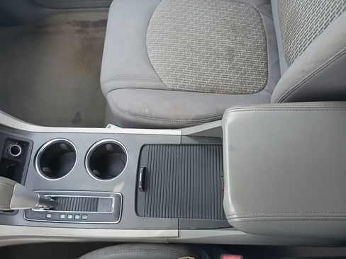 Used 2012 Chevrolet Traverse LT FWD image 26
