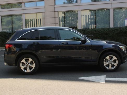 Used 2018 Mercedes-Benz GLC 300 4MATIC image 6