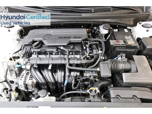 Certified 2025 Hyundai Elantra Sport FWD image 33