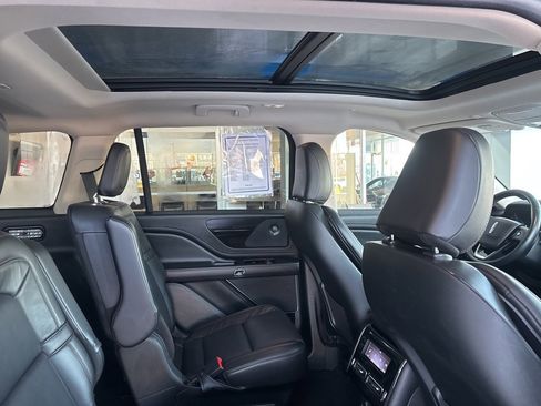 Used 2024 Lincoln Aviator Reserve image 36