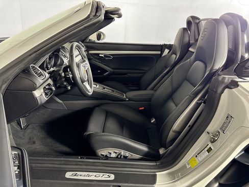 Used 2025 Porsche 718 Boxster GTS RWD image 11