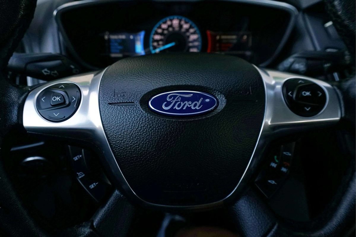 Used 2016 Ford Focus Electric Hatchback FWD image 26