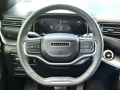 Used 2022 Jeep Wagoneer Series I RWD image 28