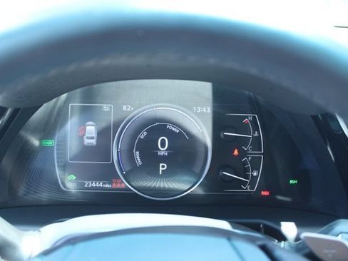 Used 2025 Lexus ES 300h w/ Premium Package FWD image 20