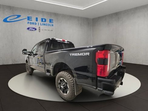 Used 2025 Ford F250 Lariat w/ Lariat Ultimate Package image 6