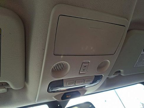 Certified 2021 Ford EcoSport SE w/ SE Appearance Package image 26