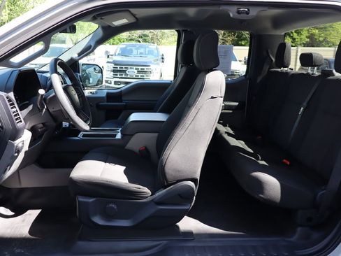 Used 2017 Ford F150 XL w/ Equipment Group 101A Mid AWD/4WD image 17
