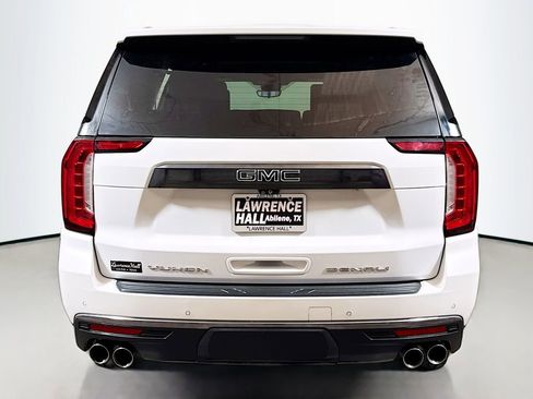 Used 2024 GMC Yukon Denali Ultimate w/ LPO, Floor Liner Package AWD/4WD image 5
