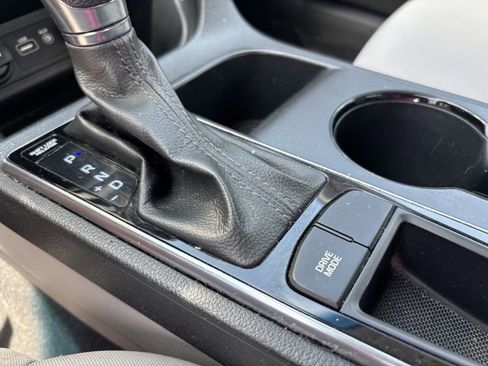 Used 2016 Hyundai Sonata SE FWD image 22
