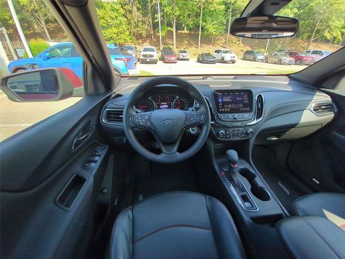 Used 2024 Chevrolet Equinox RS w/ RS Leather Package FWD image 30
