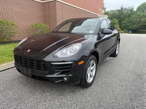 Used 2017 Porsche Macan AWD/4WD image 1