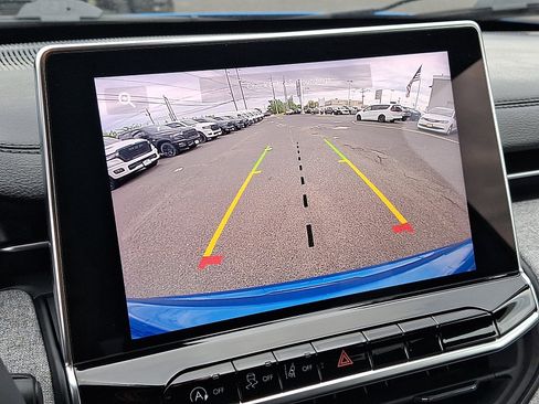 Certified 2023 Jeep Compass Latitude AWD/4WD image 18