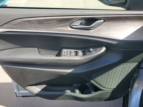 New 2026 Jeep Grand Cherokee Altitude RWD image 12