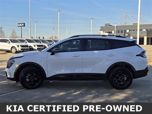 Certified 2025 Kia Sportage X-Pro image 3