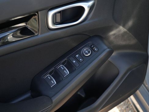 Used 2025 Honda Civic Sport image 5