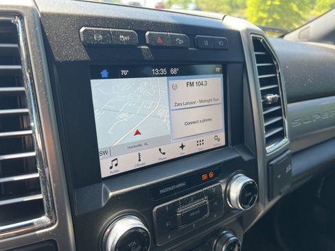 Used 2017 Ford F250 Platinum w/ Platinum Ultimate Package AWD/4WD image 16