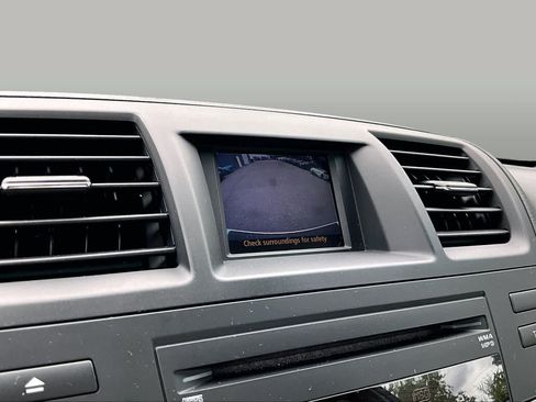 Used 2012 Toyota Highlander 4WD w/ Tech Pkg image 27