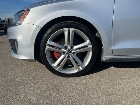Used 2015 Volkswagen Jetta GLI SE image 28