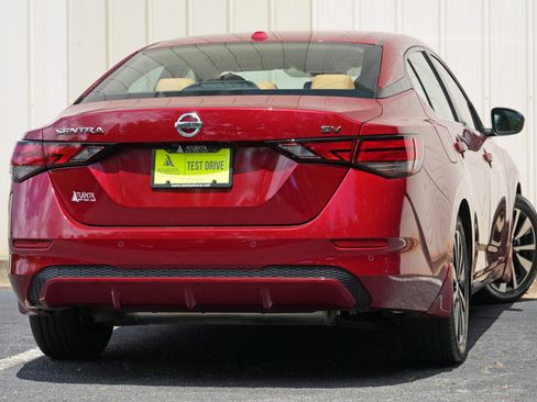 Used 2023 Nissan Sentra SV w/ SV Premium Package FWD image 4