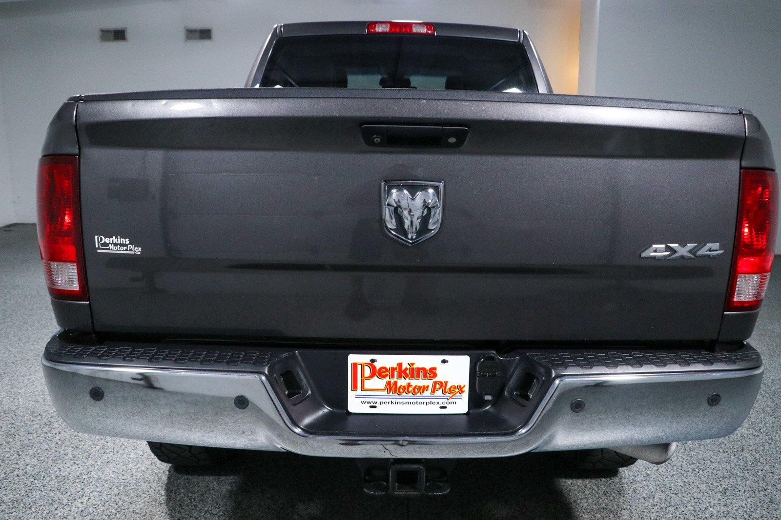 Used 2015 RAM 2500 Tradesman w/ Chrome Appearance Group AWD/4WD image 8