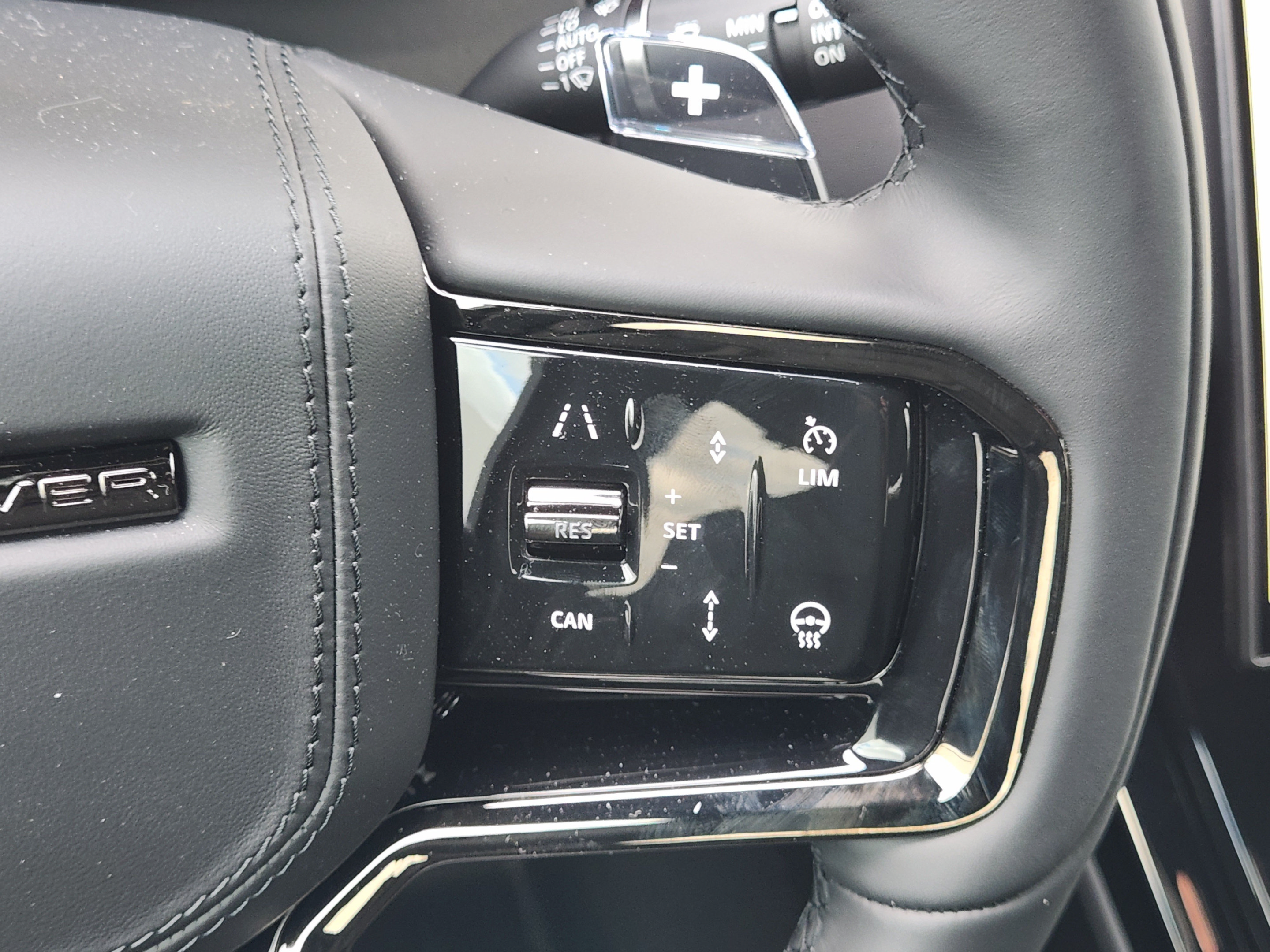 New 2027 Land Rover Range Rover Sport SV AWD/4WD image 23