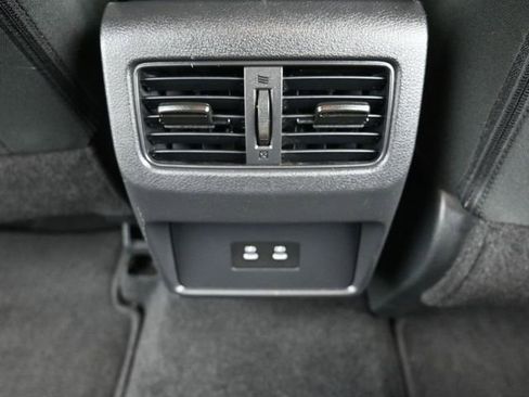 Used 2025 Nissan Rogue SV image 14