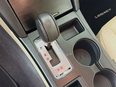 Used 2017 Subaru Legacy 2.5i Premium image 19