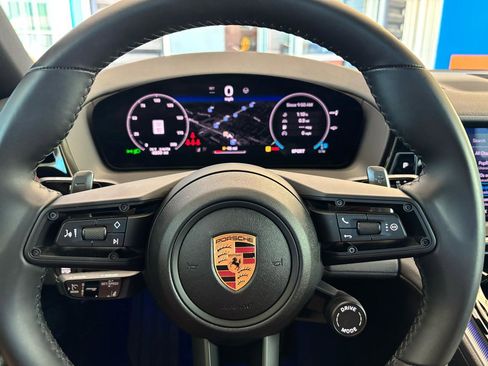 Used 2025 Porsche Panamera 4 w/ Premium Package AWD/4WD image 20