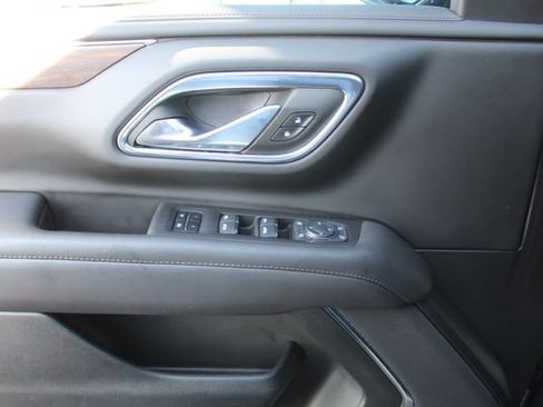 Used 2024 Chevrolet Tahoe High Country AWD/4WD image 39