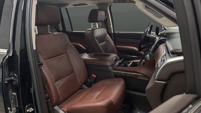 Used 2019 Chevrolet Suburban Premier AWD/4WD image 24