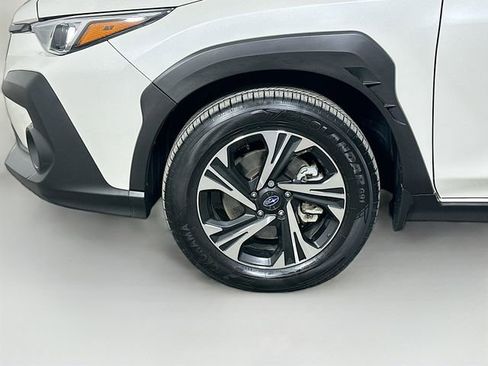 Certified 2024 Subaru Crosstrek 2.0i Premium image 32