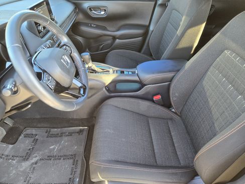 Certified 2024 Honda HR-V Sport image 9