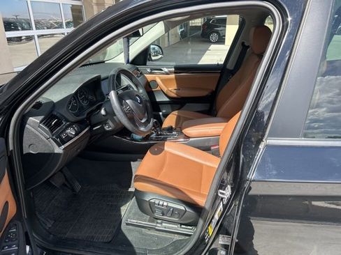 Used 2016 BMW X3 xDrive28i image 3