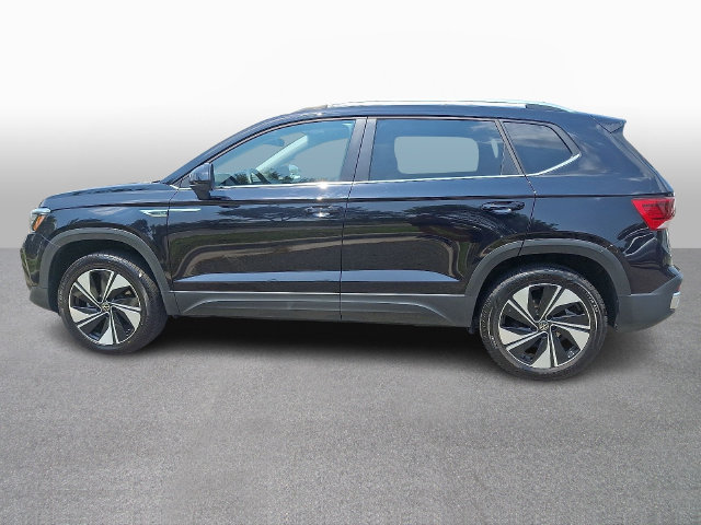 Used 2024 Volkswagen Taos SE AWD/4WD image 7