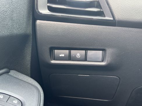 New 2026 Nissan Sentra SV w/ SV Convenience Package FWD image 12