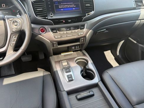 Used 2023 Honda Ridgeline RTL-E image 16