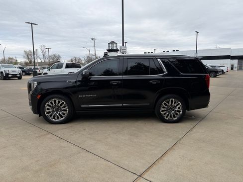 Used 2023 GMC Yukon Denali Ultimate AWD/4WD image 8