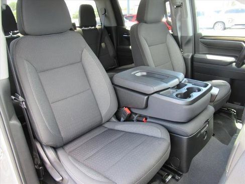 Used 2024 Chevrolet Silverado 1500 LT AWD/4WD image 9