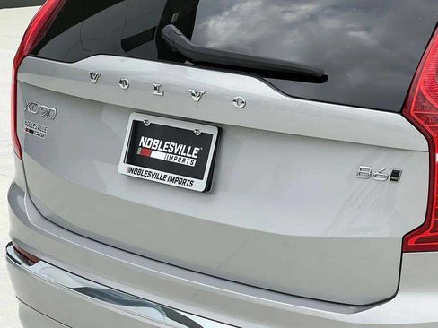 Used 2023 Volvo XC90 B6 Plus AWD/4WD image 34