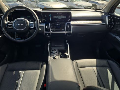 Certified 2023 Kia Sorento EX image 13