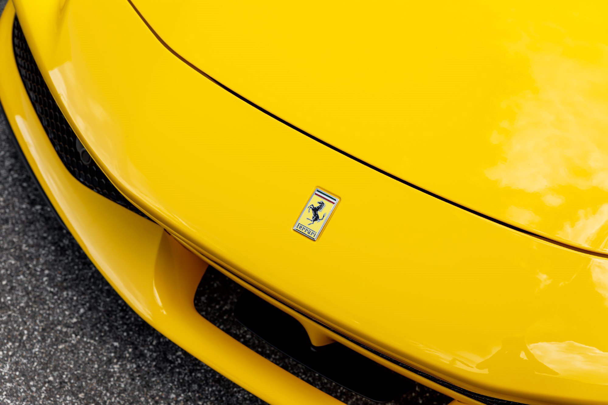 Used 2025 Ferrari 296 GTS RWD image 11