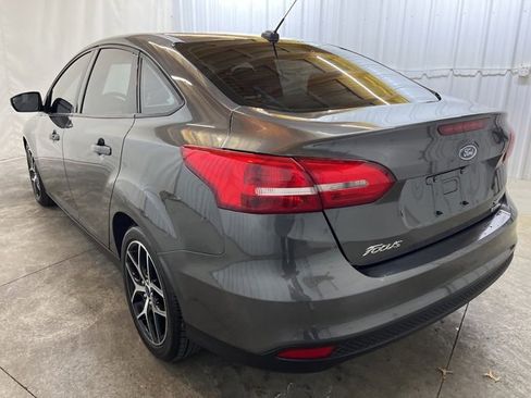Used 2017 Ford Focus SE image 8